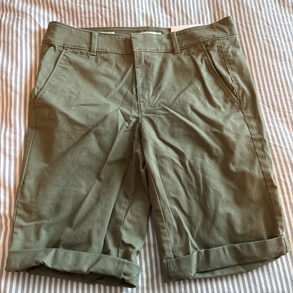 LOFT Women's Olive Green Bermudas